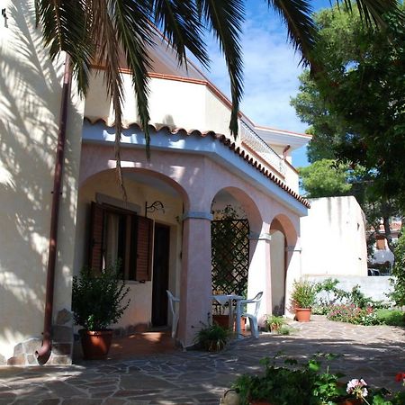 Casa In Riva Al Mare Apartment Кала Гононе Екстериор снимка