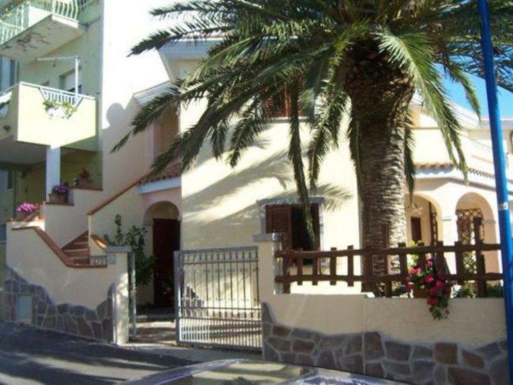 Casa In Riva Al Mare Apartment Кала Гононе Екстериор снимка